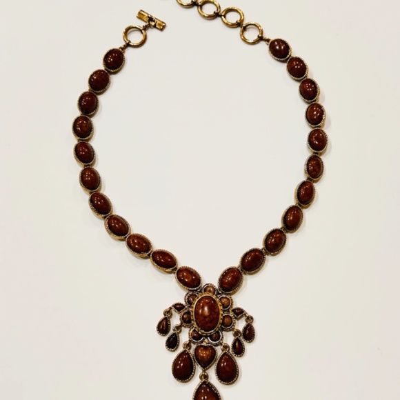Amrita Singh Necklace - Picture 5 of 7